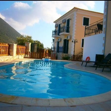 Iriana Village Inn Stavros  Quarto foto