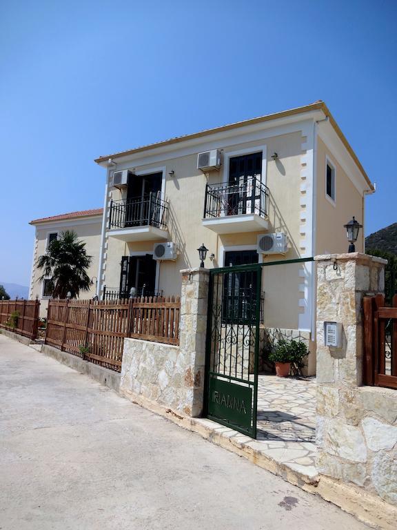 Iriana Village Inn Stavros  Quarto foto