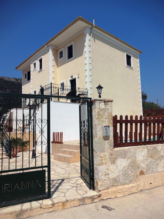 Iriana Village Inn Stavros  Quarto foto