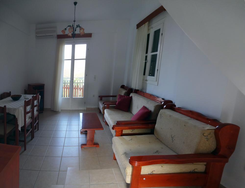 Iriana Village Inn Stavros  Quarto foto
